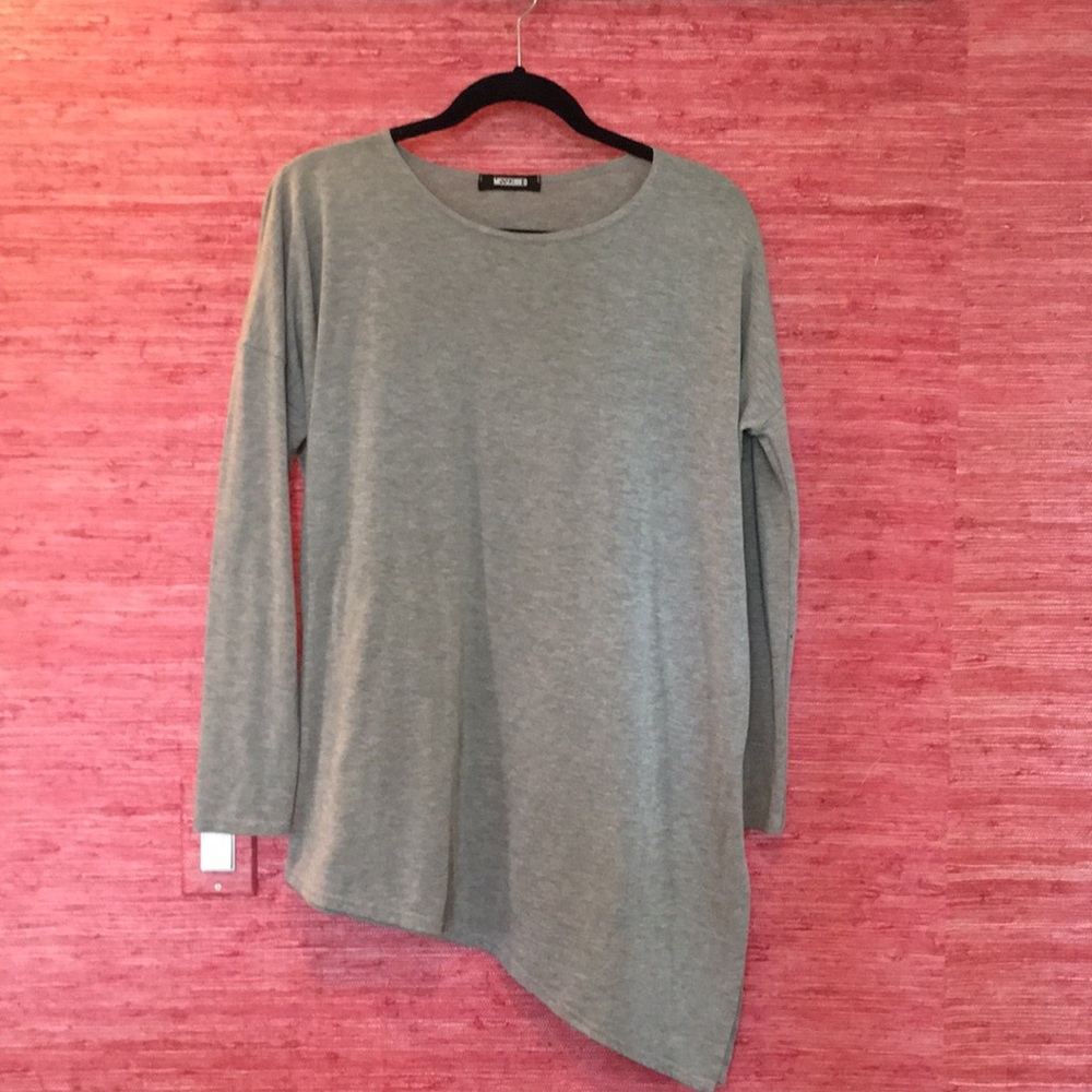 Asymmetrical gray longsleeve top